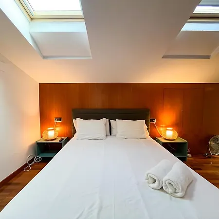 Modern In Old Town W Cathedral Views Apartman *