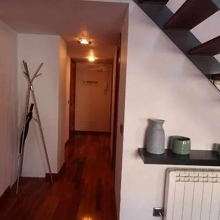 Modern In Old Town W Cathedral Views Apartamento Gerona