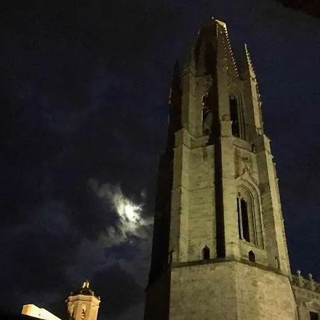 Modern In Old Town W Cathedral Views Gerona