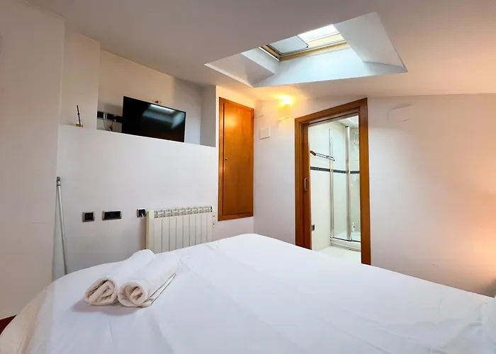 Modern In Old Town W Cathedral Views Girona