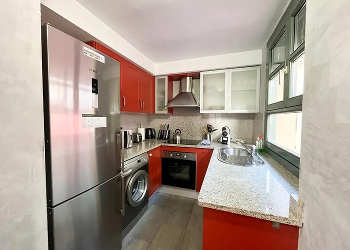 Modern In Old Town W Cathedral Views