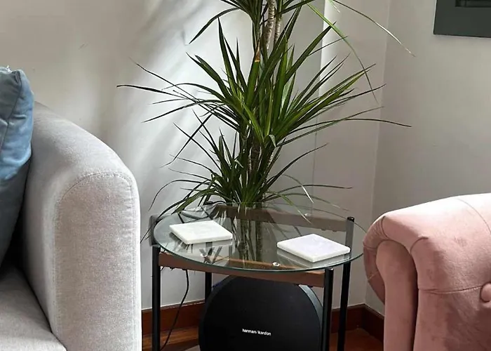 Modern In Old Town W Cathedral Views