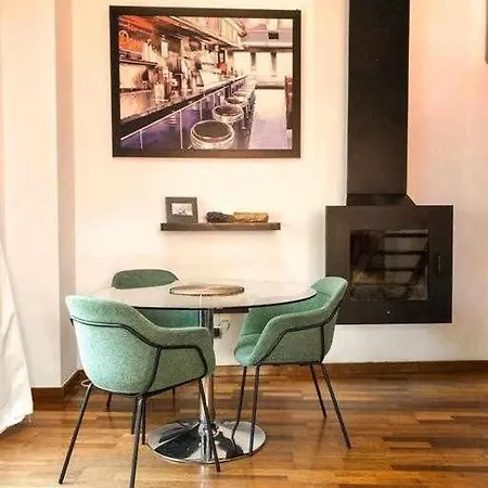 Διαμέρισμα Modern In Old Town W Cathedral Views *